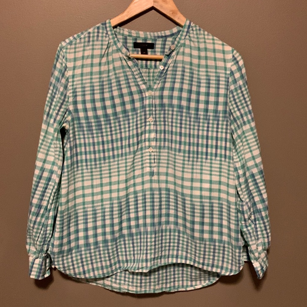 JCrew blue, white and green 3-quart sleeve button-down shirt. Size 6P